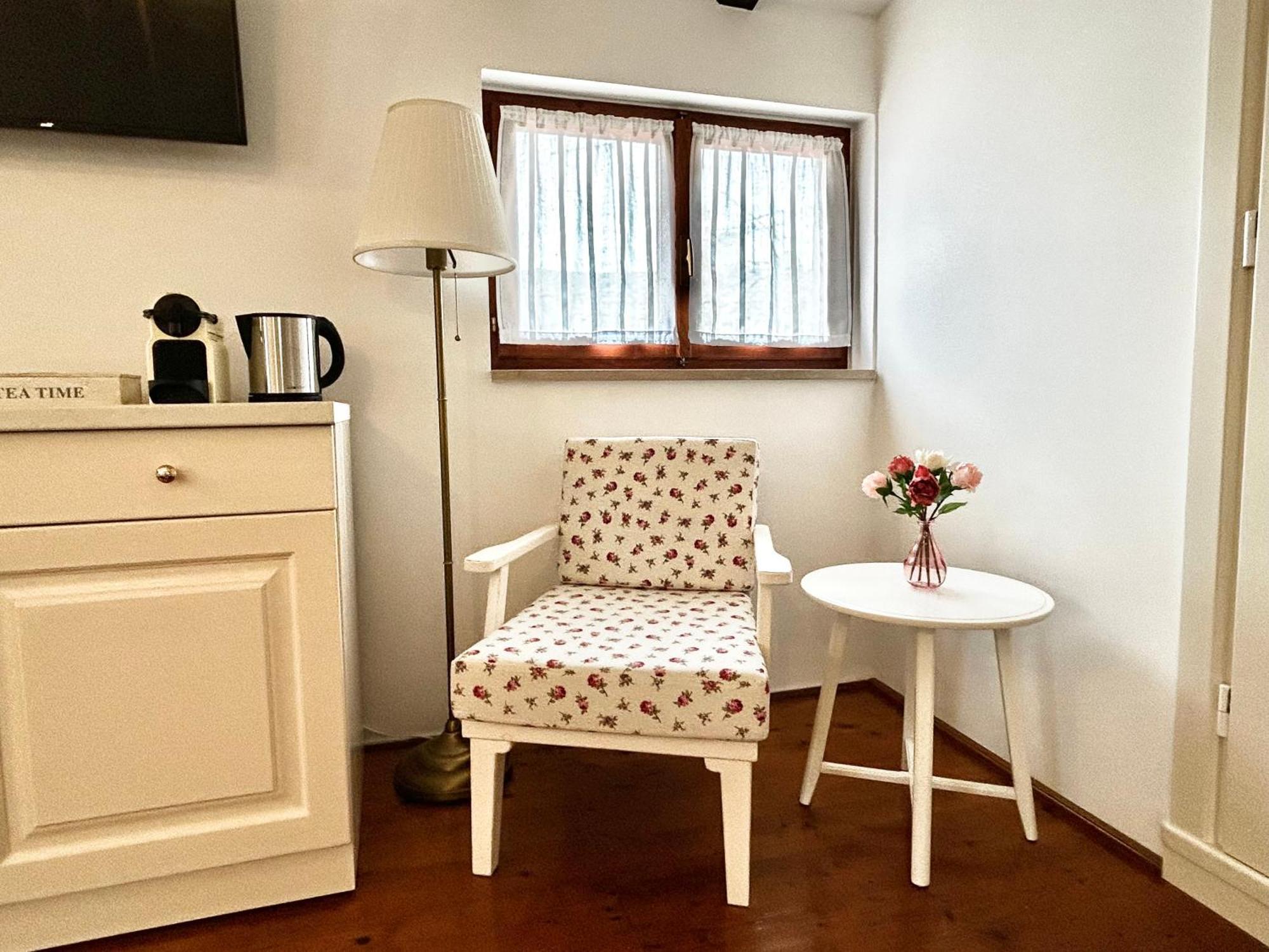 Guesthouse Casa Vittoria โรวีน ภายนอก รูปภาพ