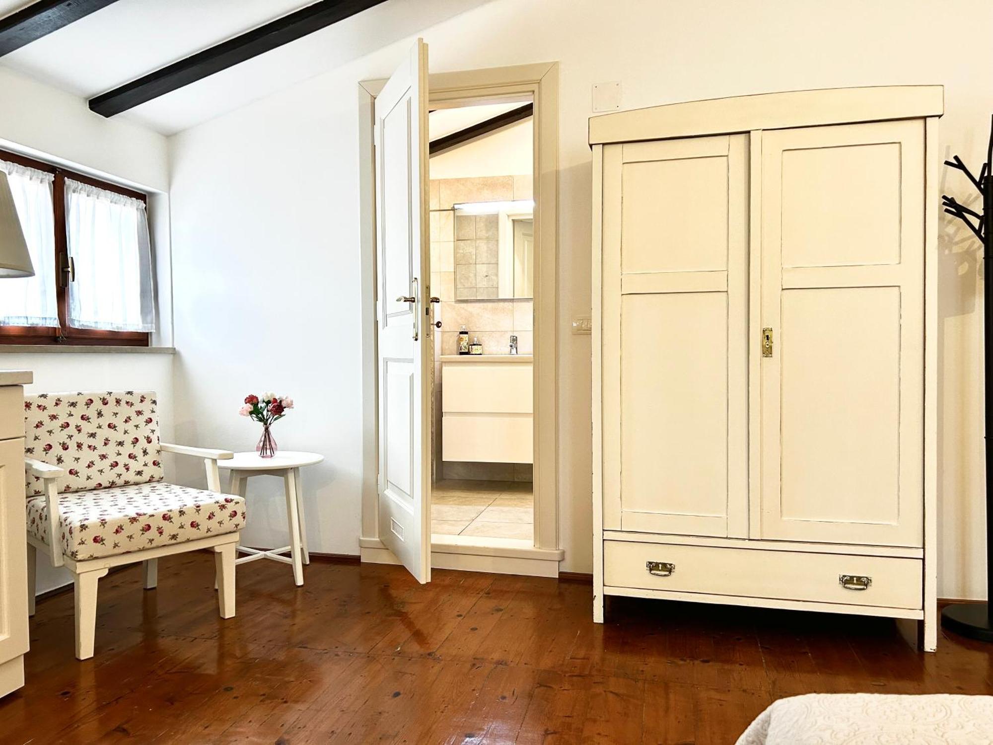 Guesthouse Casa Vittoria โรวีน ภายนอก รูปภาพ