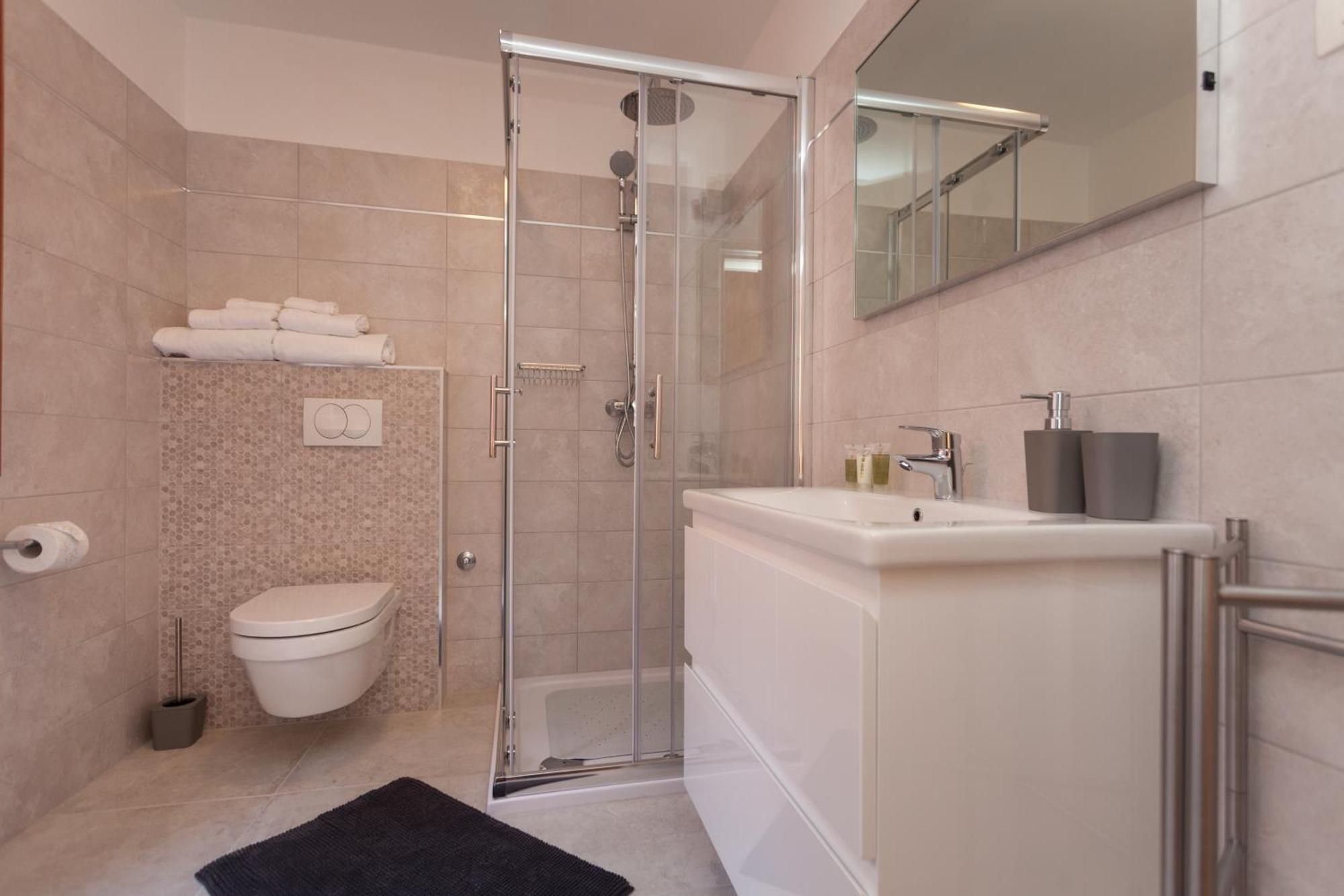 Guesthouse Casa Vittoria โรวีน ภายนอก รูปภาพ