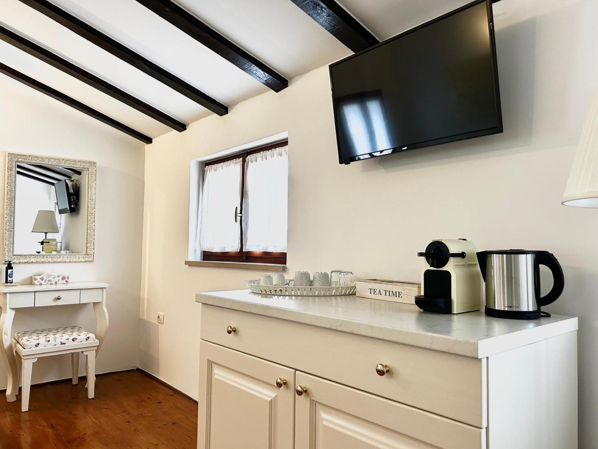 Guesthouse Casa Vittoria โรวีน ภายนอก รูปภาพ