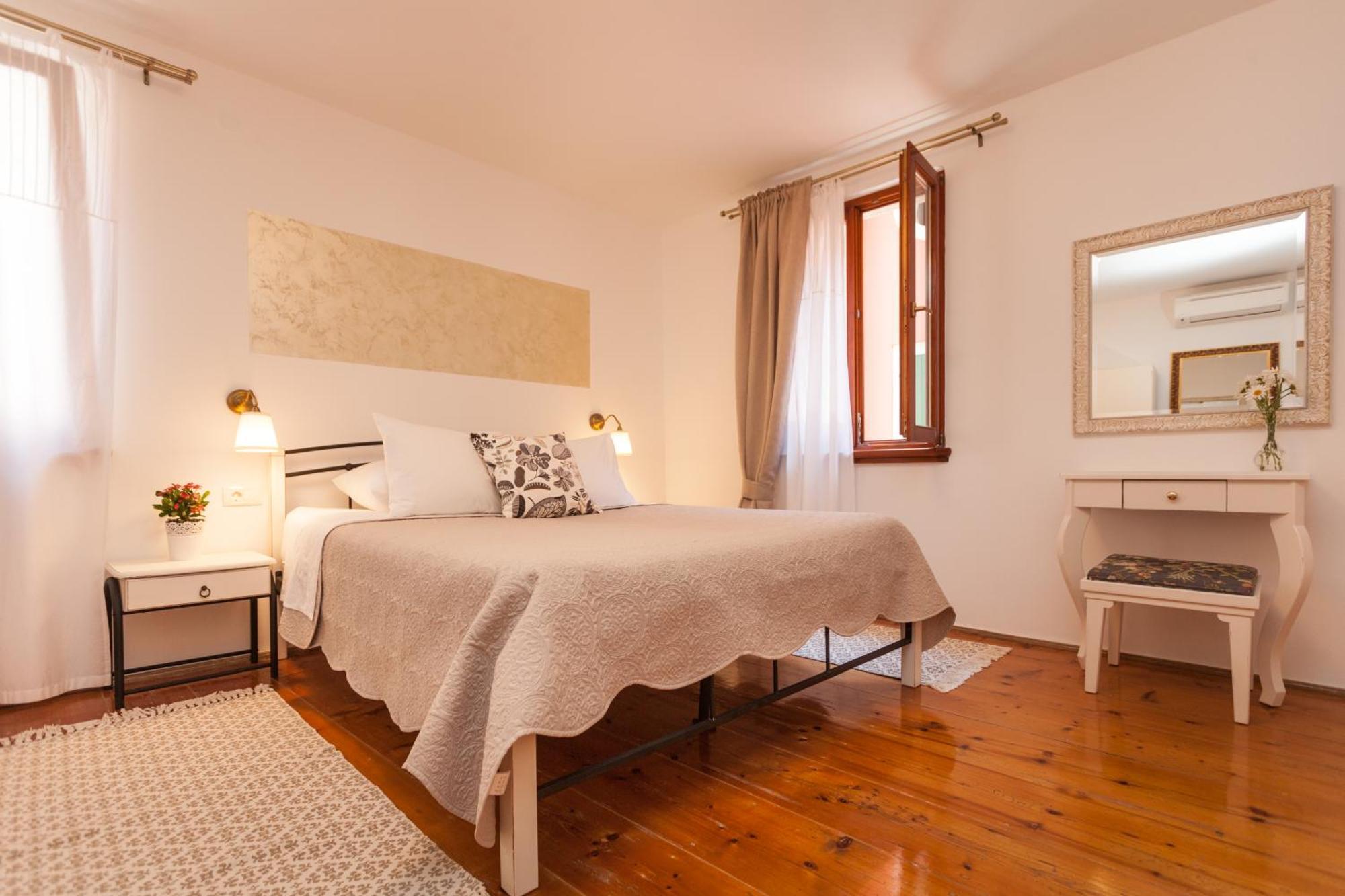 Guesthouse Casa Vittoria โรวีน ภายนอก รูปภาพ